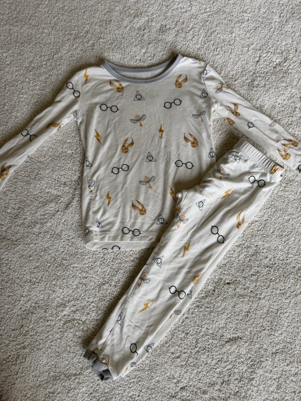 KYTE White Pajama Set with Gold Accent Wizard Icons